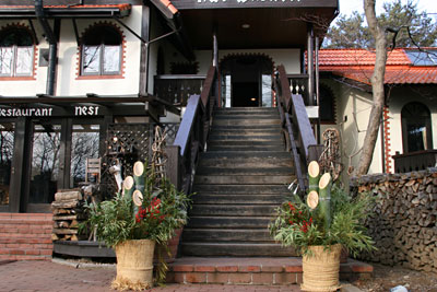 101228-3.jpg 101228-3.jpg
